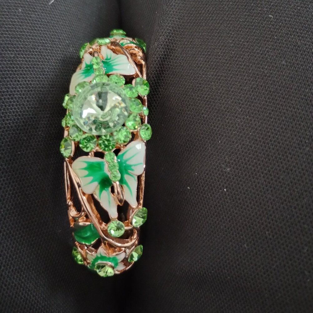 Stunning Rosegold Bangle Bracelet with shades of green